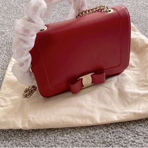 Salvatore Ferragamo Red Leather Shoulder Bag